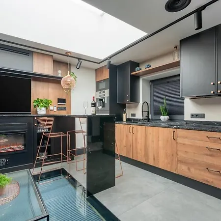 No 7 Z Sauna I Jacuzzi Apartment Neumarkt